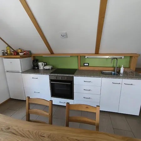 Apartma Tima *
